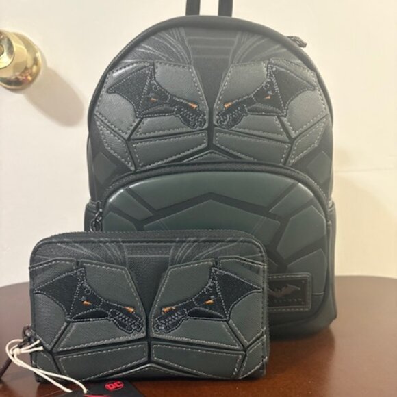 NWT Loungefly The Batman mini backpack and matching wallet